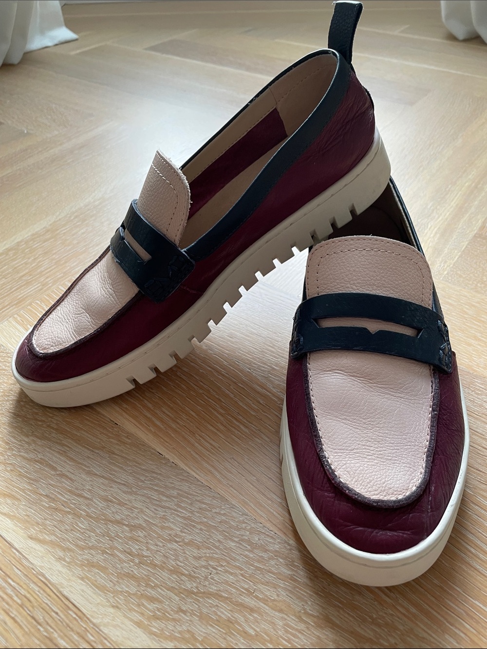 Vionic uptown size 8